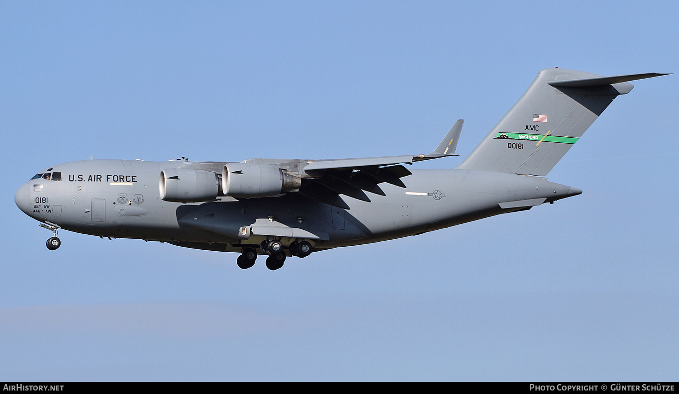 Aircraft Photo of 00-0181 / 00181 | Boeing C-17A Globemaster III | USA - Air Force | AirHistory.net #317393