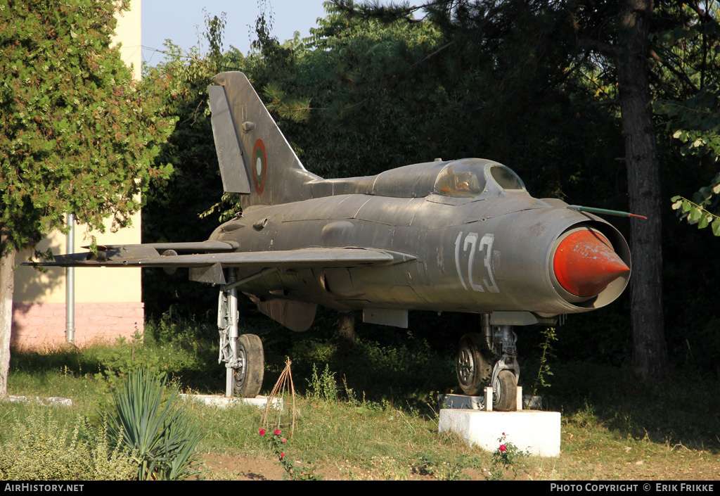 Aircraft Photo of 123 | Mikoyan-Gurevich MiG-21PF | Bulgaria - Air Force | AirHistory.net #317544