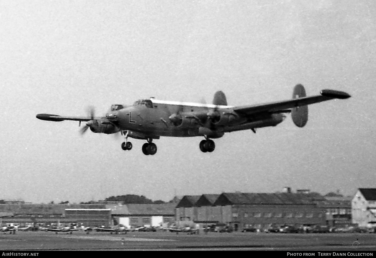 Aircraft Photo of XF711 | Avro 716 Shackleton MR3 | UK - Air Force | AirHistory.net #317564