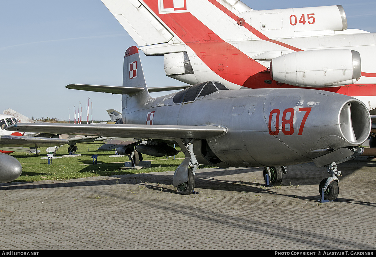 Aircraft Photo of 087 | Yakovlev Yak-23 | Poland - Air Force | AirHistory.net #317577