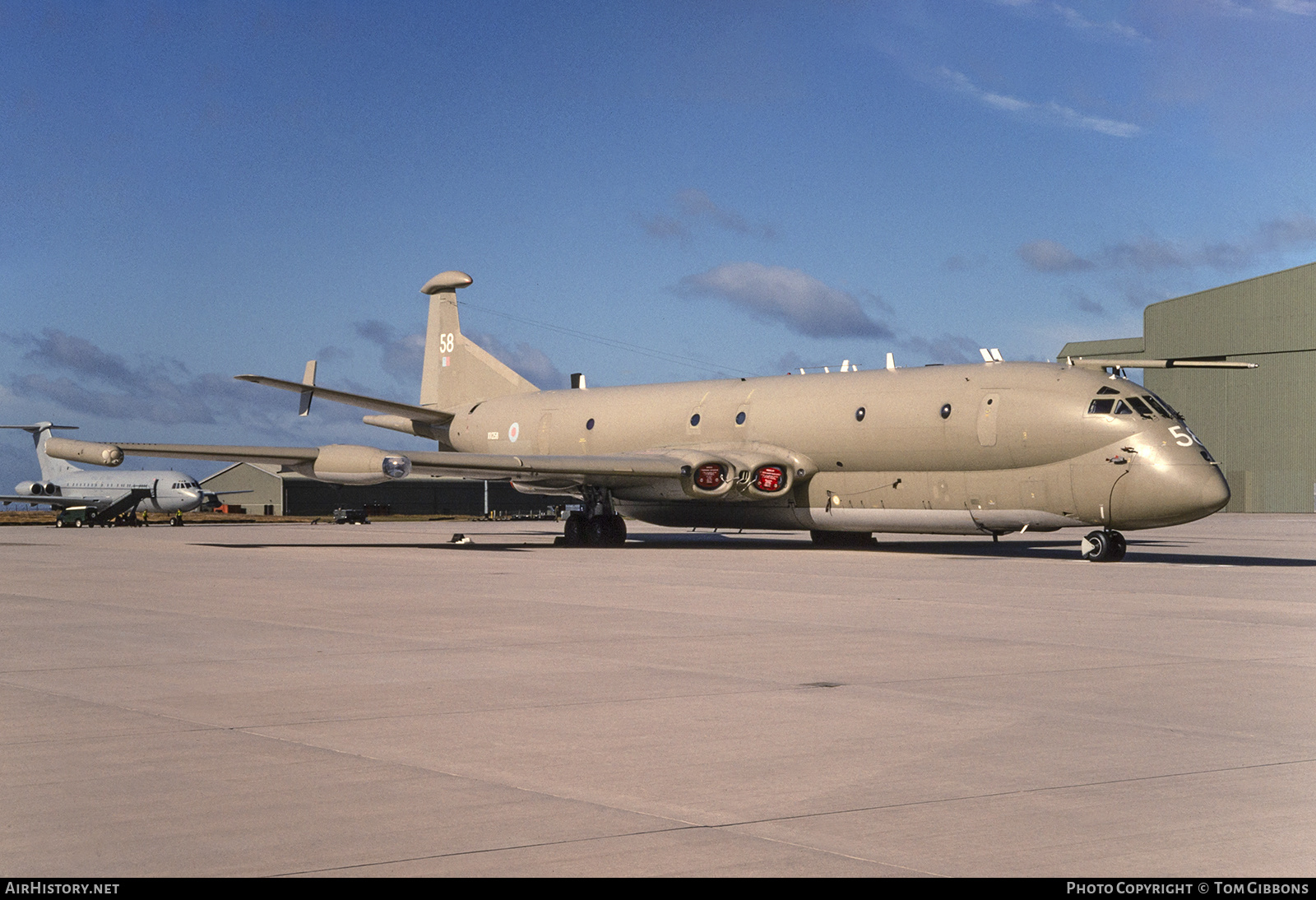 Aircraft Photo of XV258 | Hawker Siddeley HS-801 Nimrod MR.2P | UK - Air Force | AirHistory.net #317683