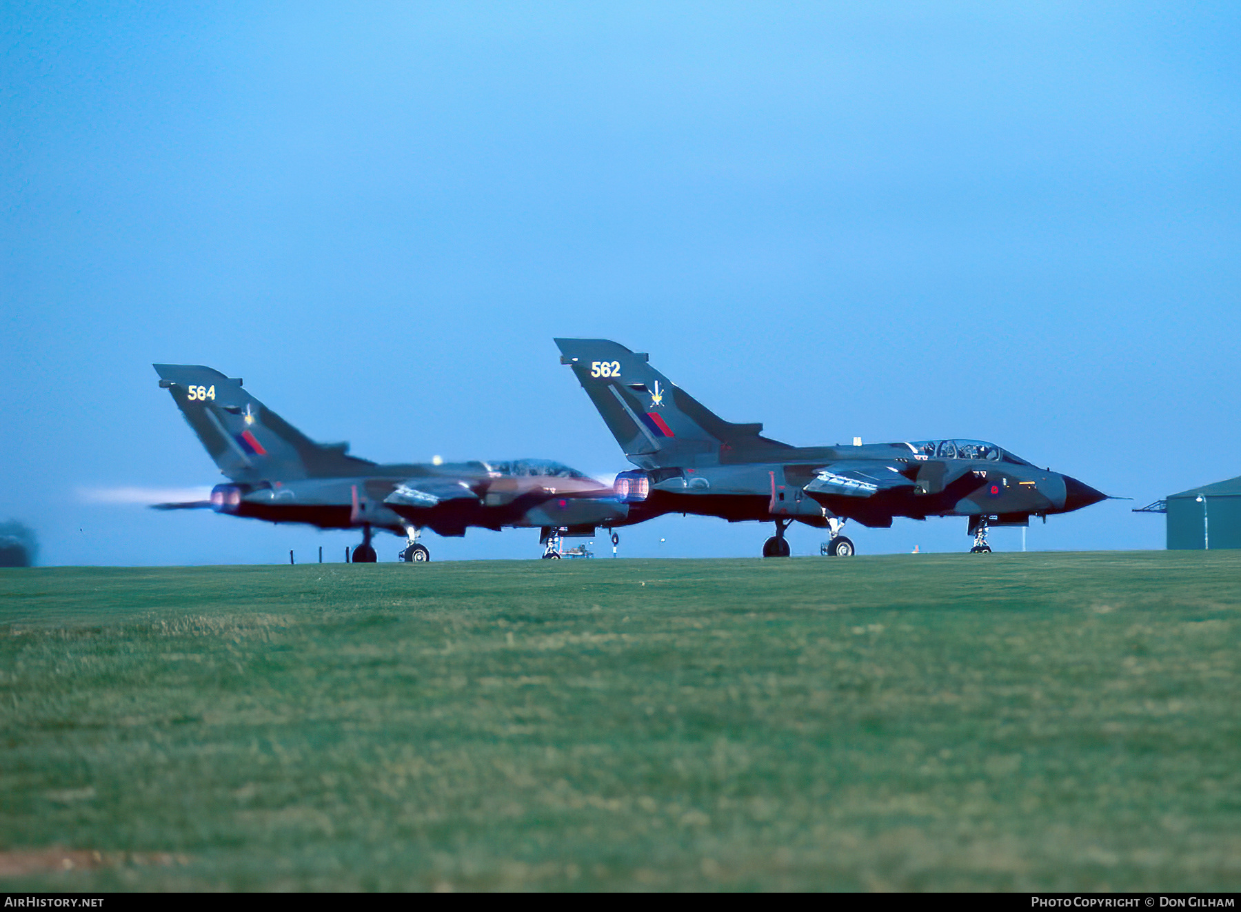 Aircraft Photo of ZA562 | Panavia Tornado GR1 | UK - Air Force | AirHistory.net #317693