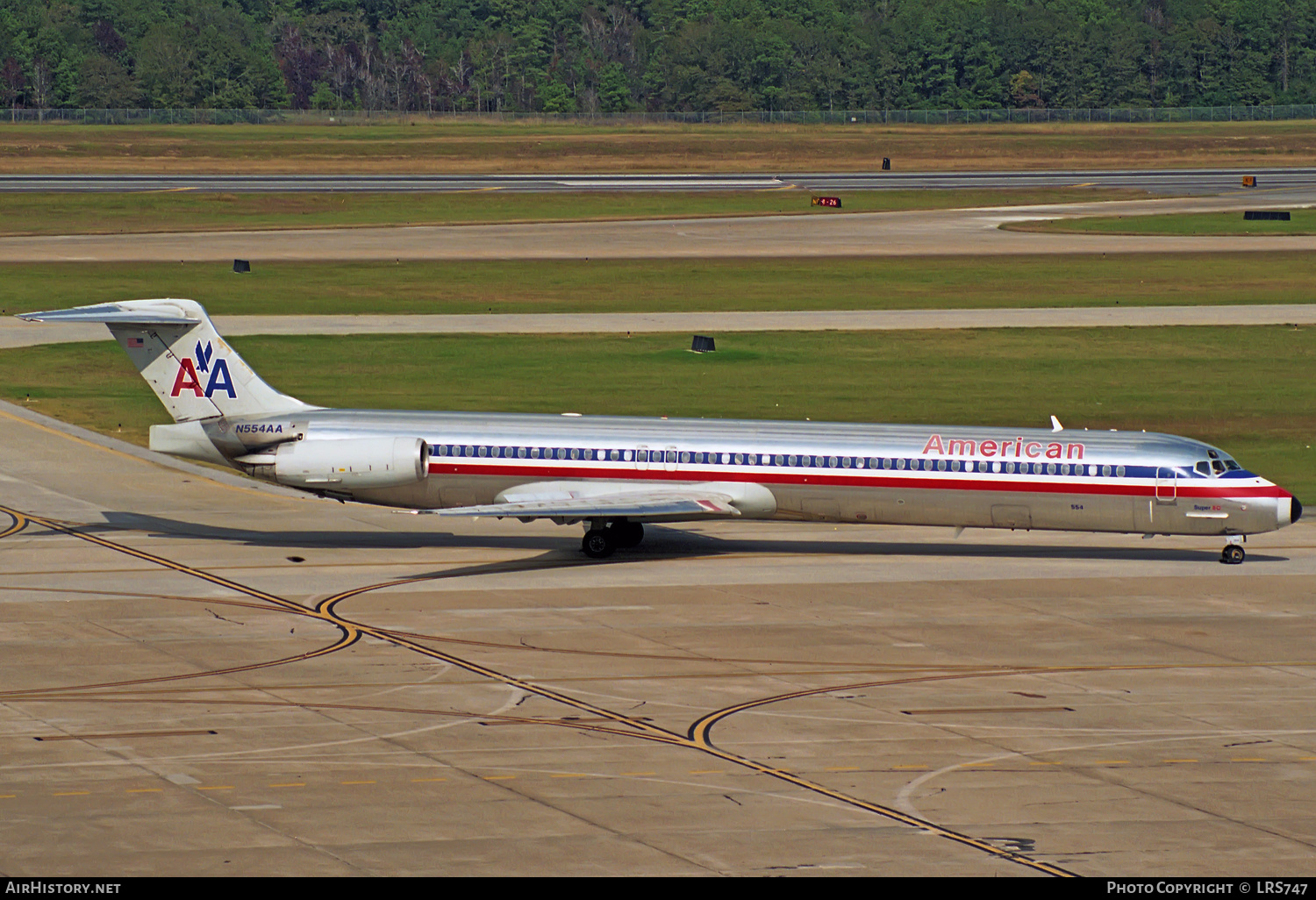 Aircraft Photo of N554AA | McDonnell Douglas MD-82 (DC-9-82) | American Airlines | AirHistory.net #317953
