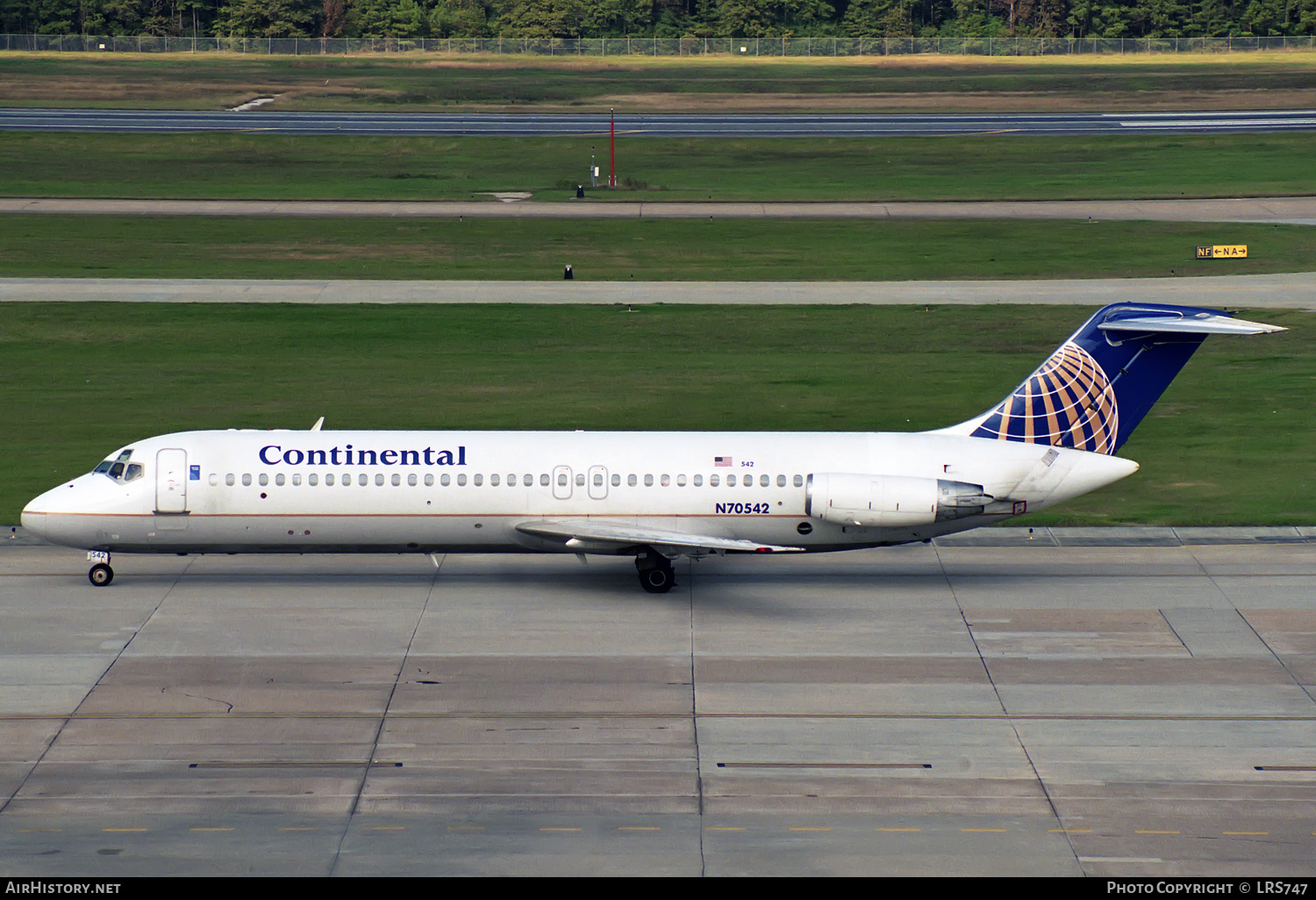 Aircraft Photo of N70542 | McDonnell Douglas DC-9-32 | Continental Airlines | AirHistory.net #317961