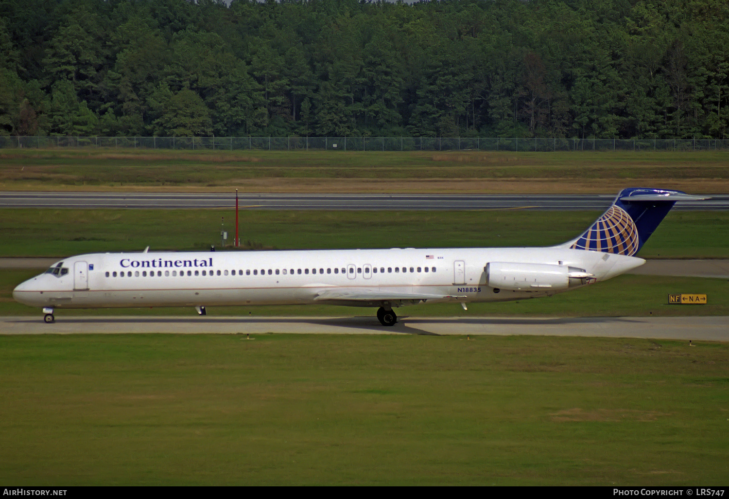Aircraft Photo of N18835 | McDonnell Douglas MD-82 (DC-9-82) | Continental Airlines | AirHistory.net #318002