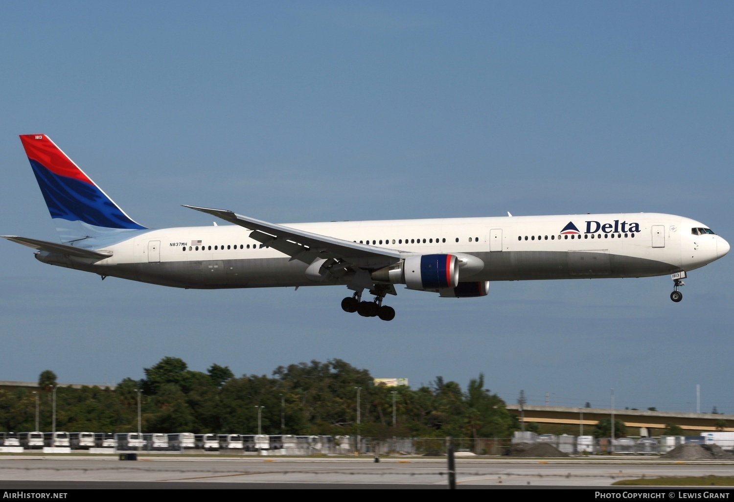 Aircraft Photo of N837MH | Boeing 767-432/ER | Delta Air Lines | AirHistory.net #318030