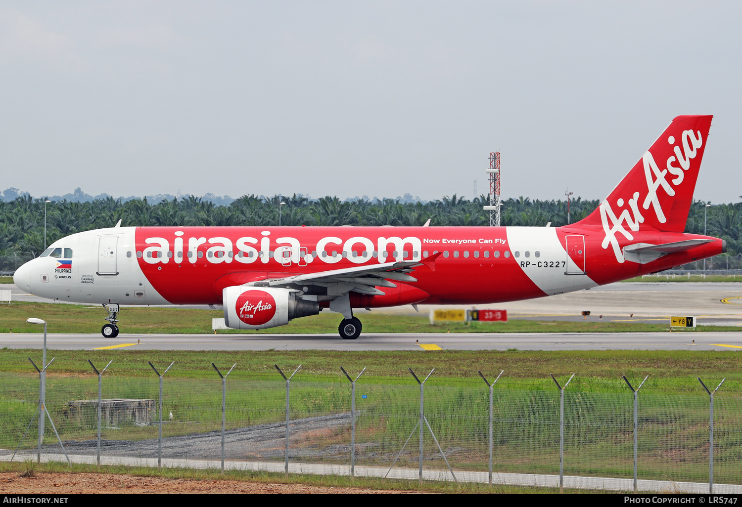 Aircraft Photo of RP-C3227 | Airbus A320-214 | AirAsia | AirHistory.net #318038