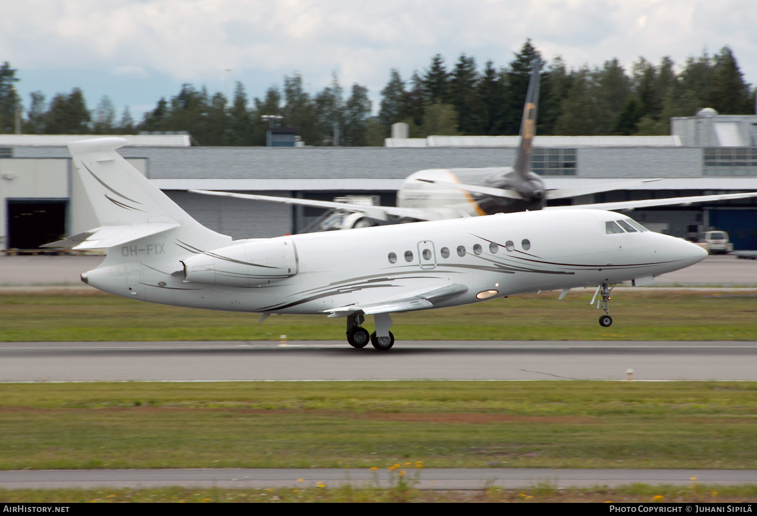 Aircraft Photo of OH-FIX | Dassault Falcon 2000 | AirHistory.net #318073