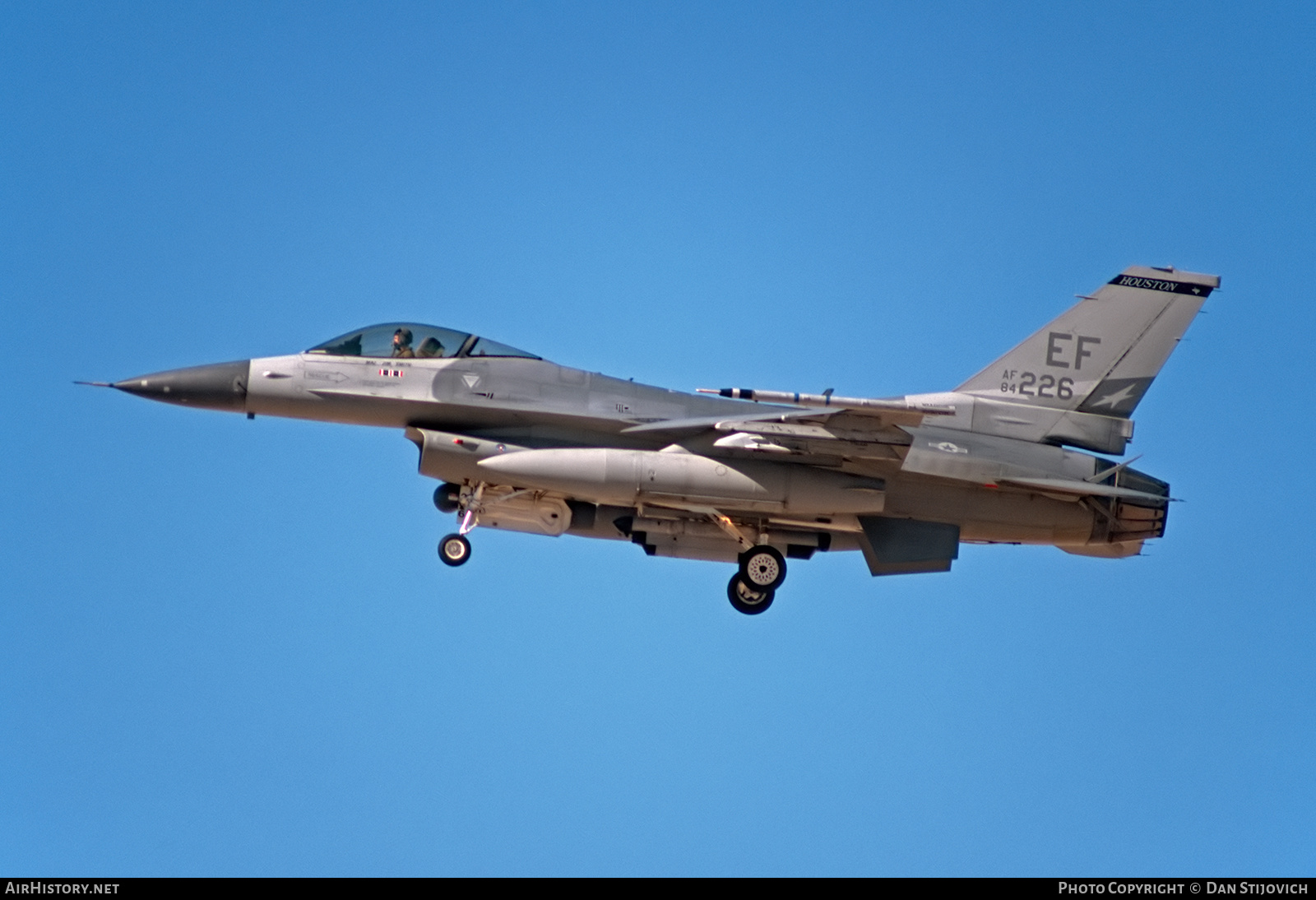 Aircraft Photo of 84-1226 / AF84-226 | General Dynamics F-16C Fighting Falcon | USA - Air Force | AirHistory.net #318187