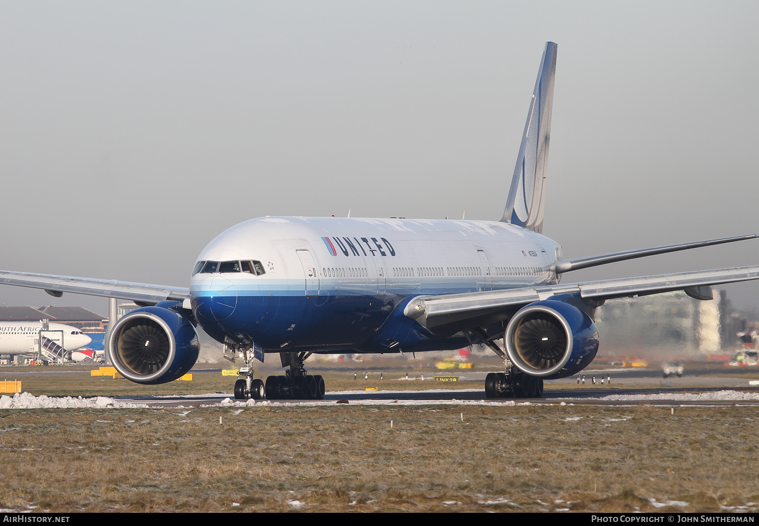 Aircraft Photo of N785UA | Boeing 777-222/ER | United Airlines | AirHistory.net #318206