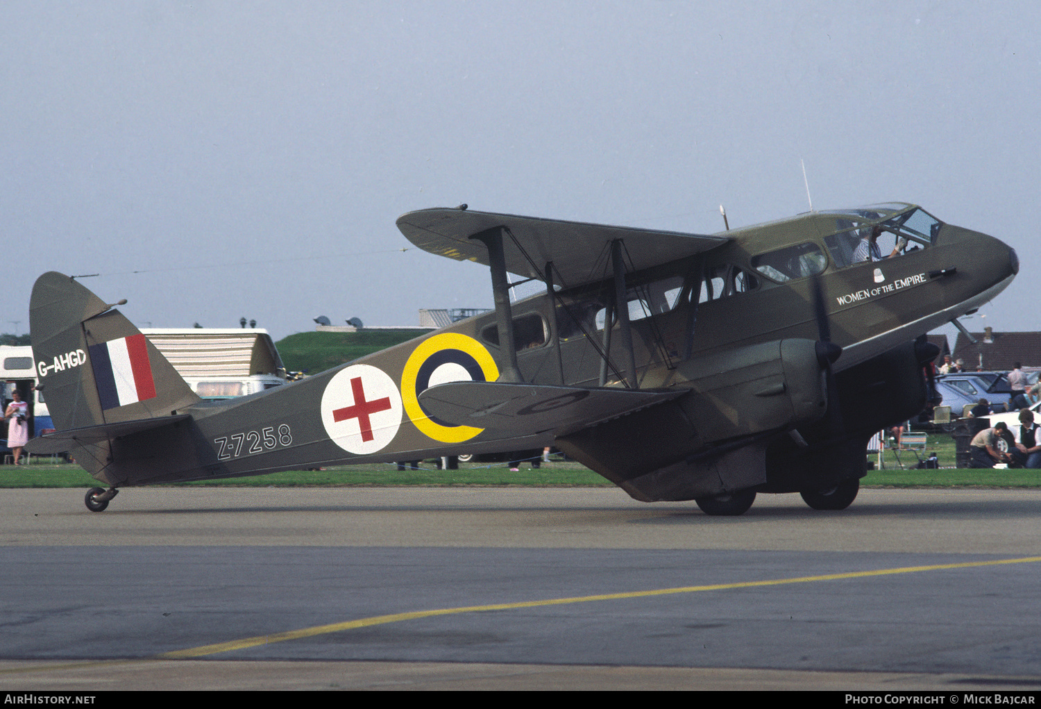 Aircraft Photo of G-AHGD / Z7258 | De Havilland D.H. 89A Dragon Rapide | UK - Air Force | AirHistory.net #318216