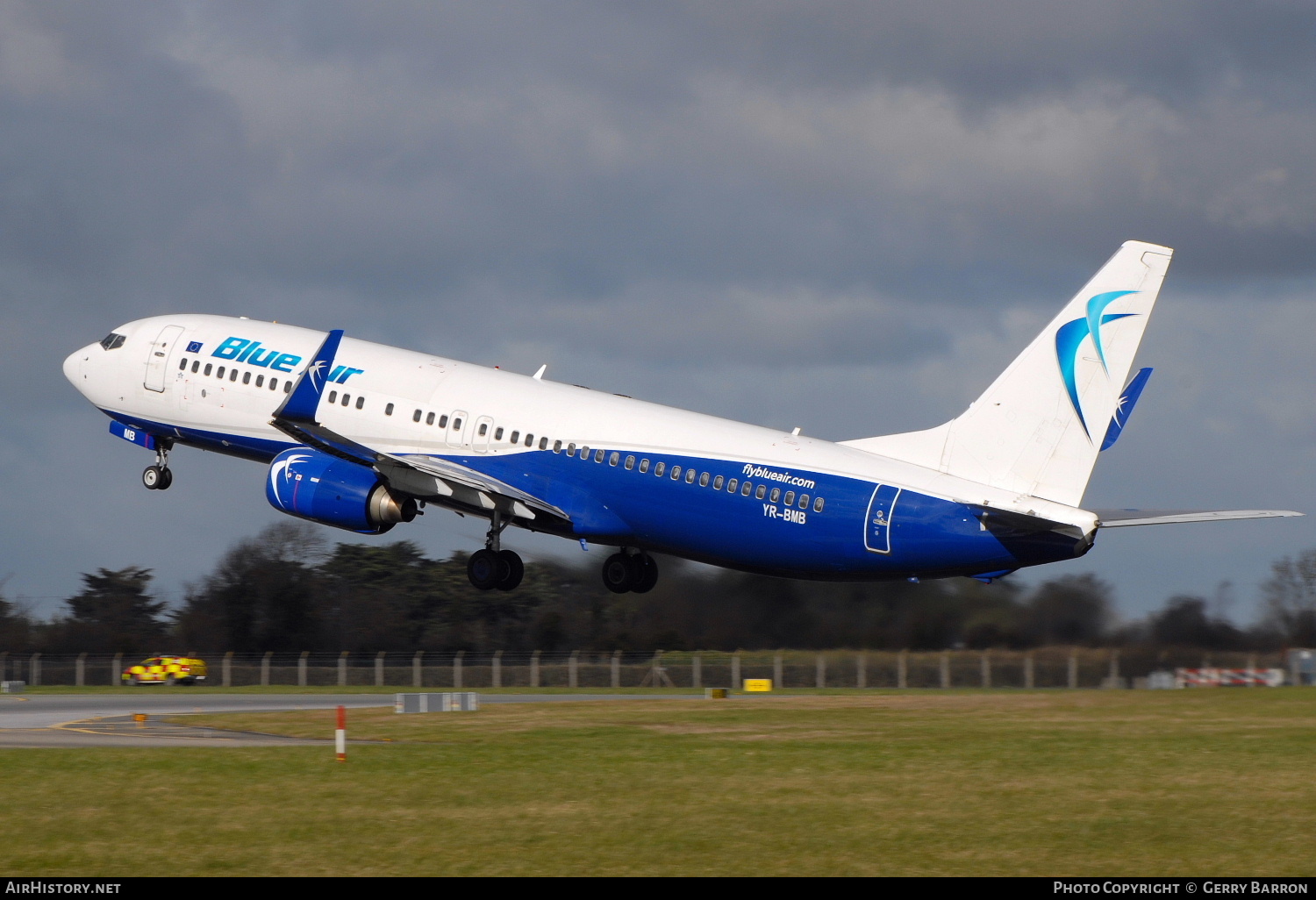Aircraft Photo of YR-BMB | Boeing 737-85R | Blue Air | AirHistory.net #318226