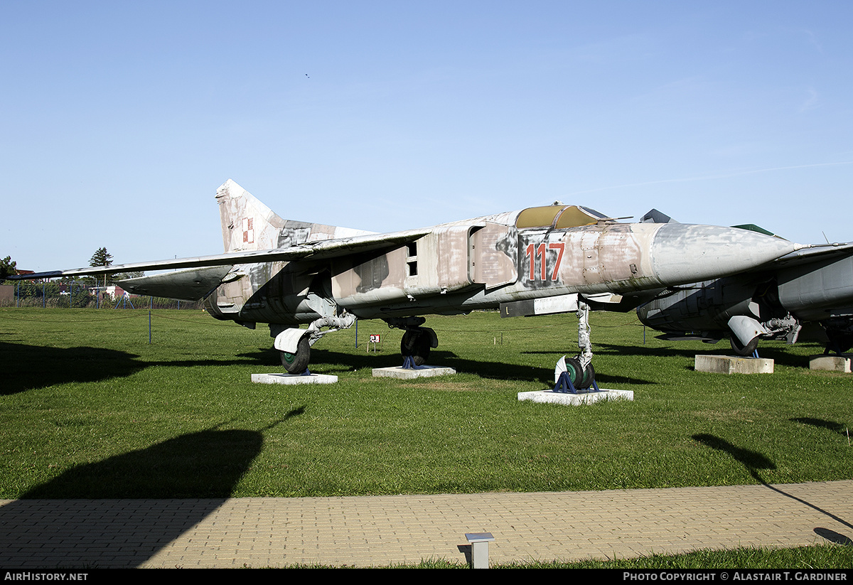 Aircraft Photo of 117 | Mikoyan-Gurevich MiG-23MF | Poland - Air Force | AirHistory.net #318236