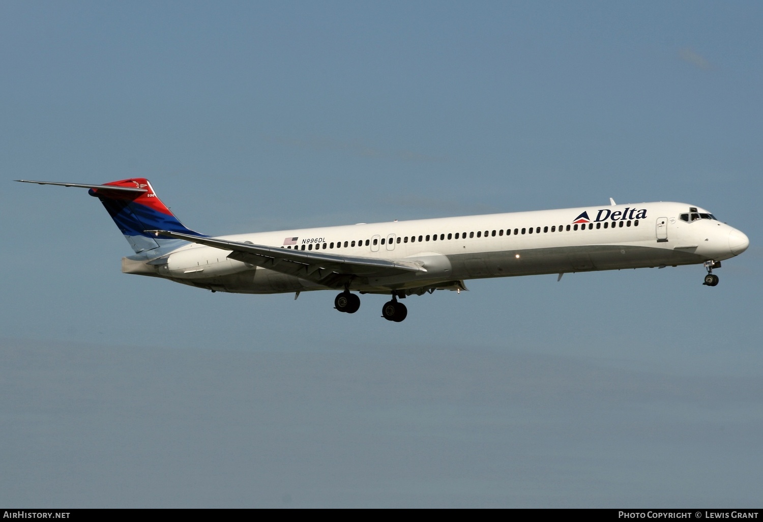 Aircraft Photo of N996DL | McDonnell Douglas MD-88 | Delta Air Lines | AirHistory.net #318362