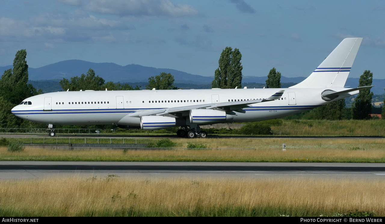 Aircraft Photo of HZ-124 | Airbus A340-211 | Saudi Arabia - Government | AirHistory.net #318399