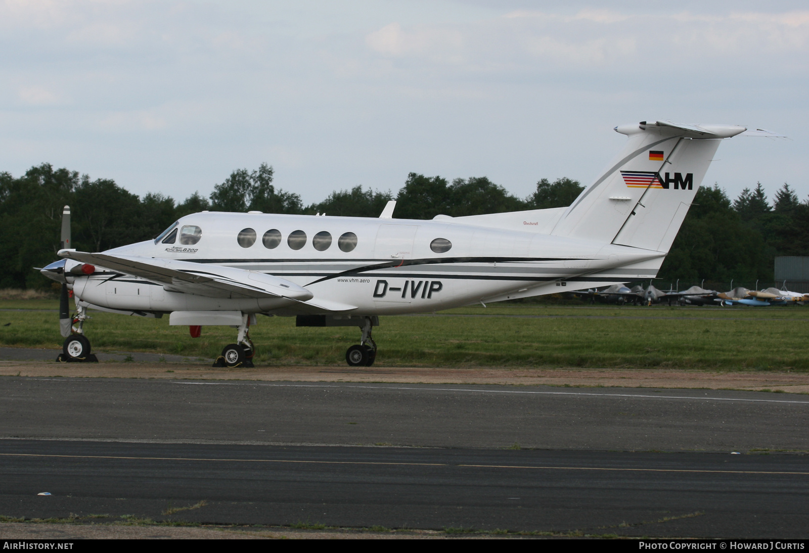 Aircraft Photo of D-IVIP | Raytheon B200 King Air | VHM Schul- und Charterflug | AirHistory.net #318494