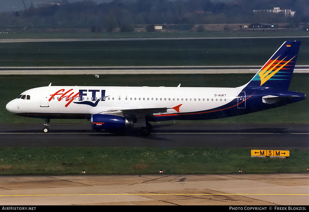 Aircraft Photo of D-AUKT | Airbus A320-231 | Fly FTI | AirHistory.net #318664