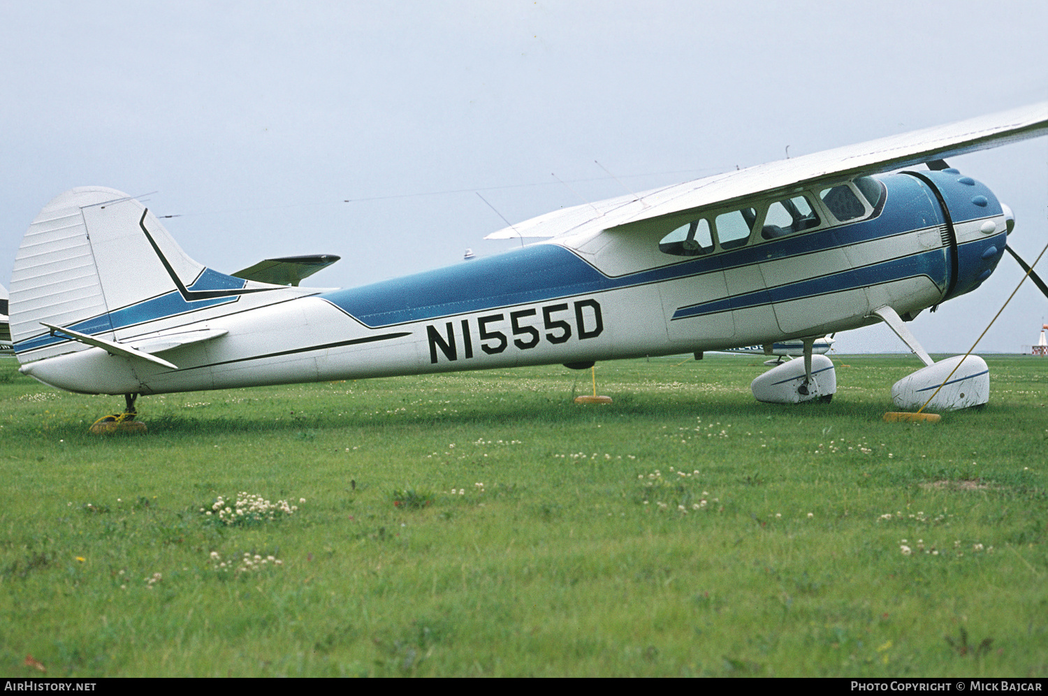 Aircraft Photo of N1555D | Cessna 195 | AirHistory.net #318703