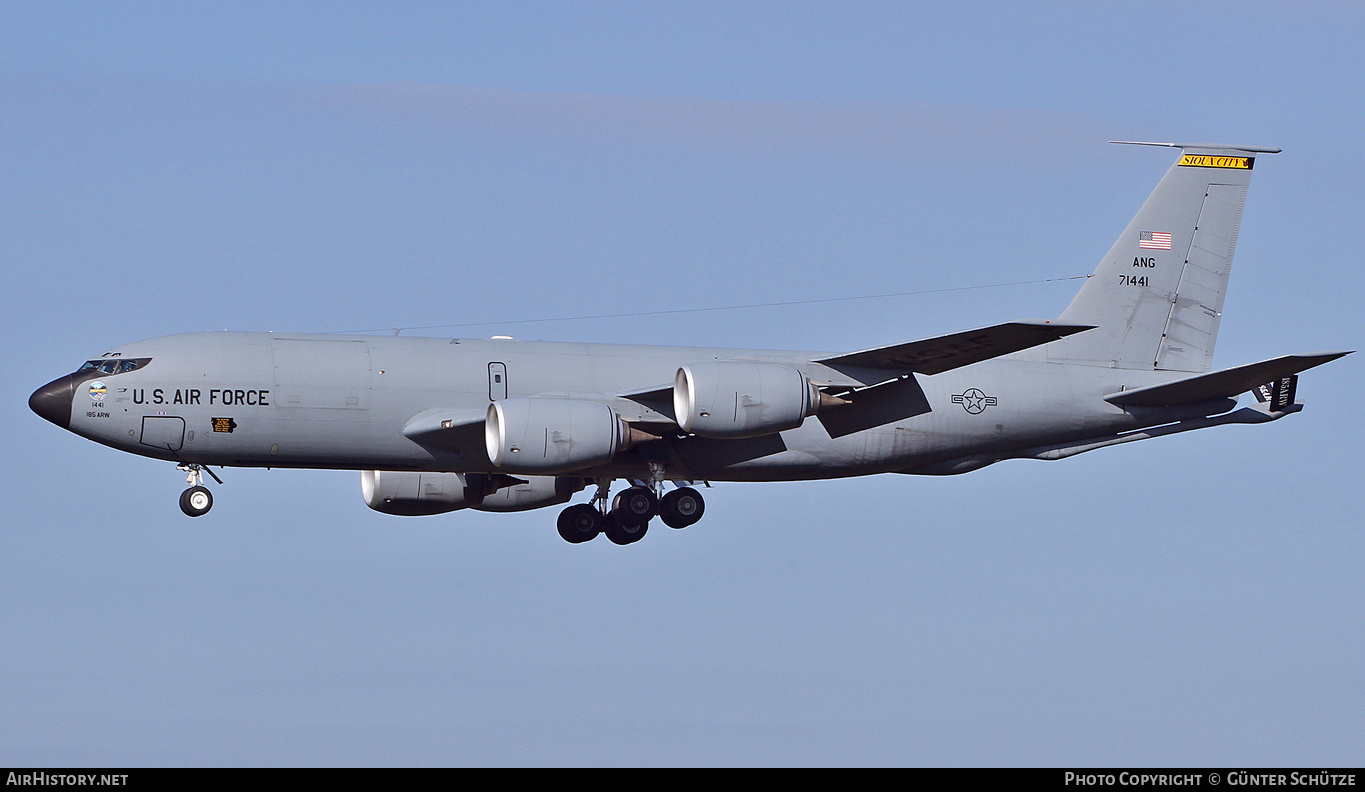 Aircraft Photo of 57-1441 / 71441 | Boeing KC-135R Stratotanker | USA - Air Force | AirHistory.net #318868