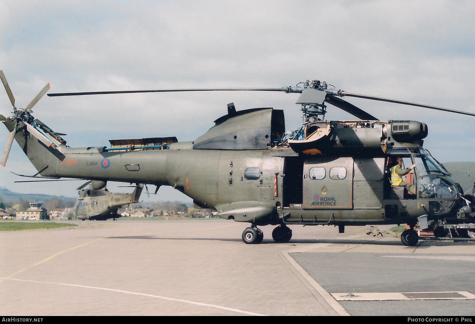 Aircraft Photo of ZJ954 | Aerospatiale SA-330E Puma HC1 | UK - Air Force | AirHistory.net #318904