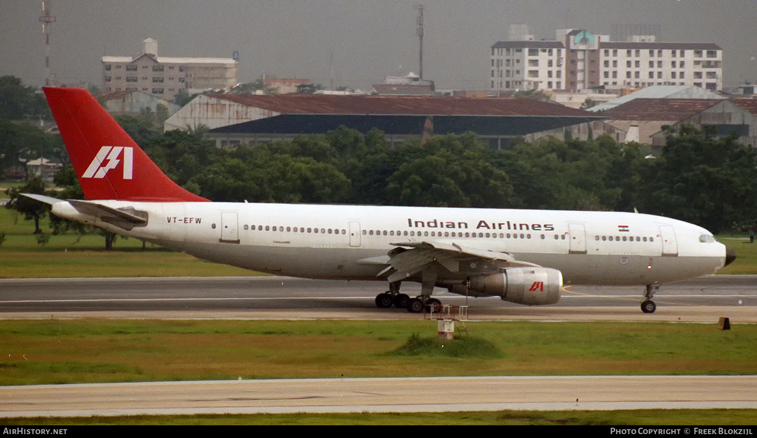 Aircraft Photo of VT-EFW | Airbus A300B2-101 | Indian Airlines | AirHistory.net #319103