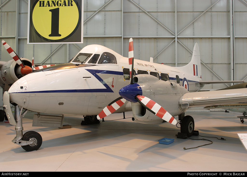 Aircraft Photo of VP952 | De Havilland D.H. 104 Devon C2/2 | UK - Air Force | AirHistory.net #319133