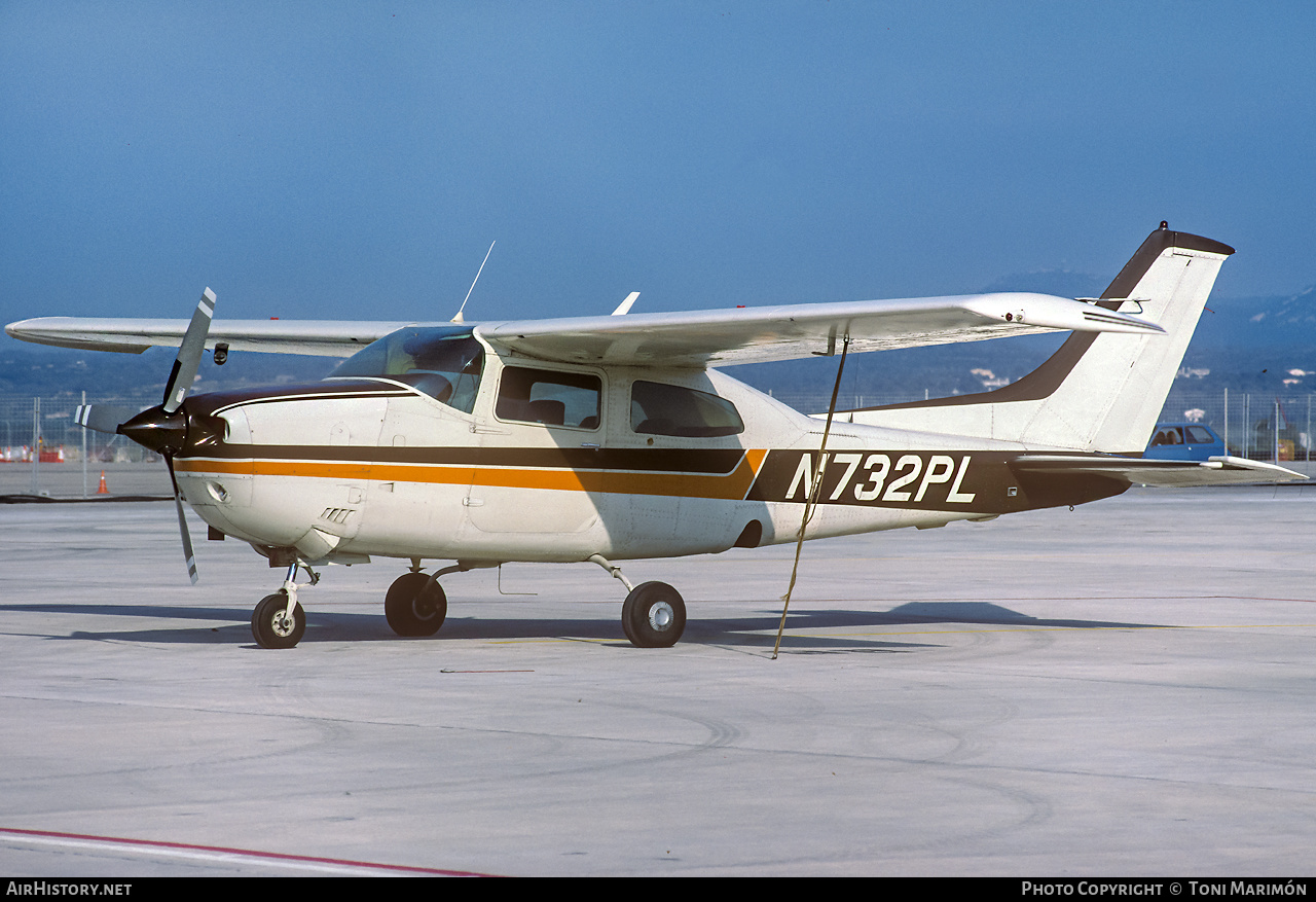 Aircraft Photo of N732PL | Cessna 210M Centurion II | AirHistory.net #319141