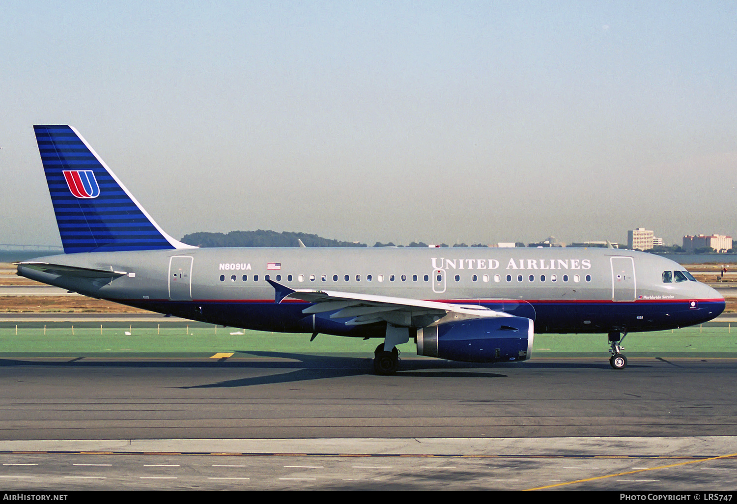 Aircraft Photo of N809UA | Airbus A319-131 | United Airlines | AirHistory.net #319276