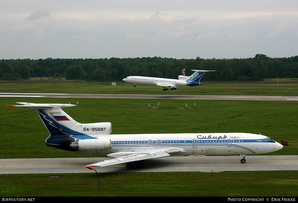 Aircraft Photo of RA-85687 | Tupolev Tu-154M | Sibir - Siberia Airlines | AirHistory.net #319402