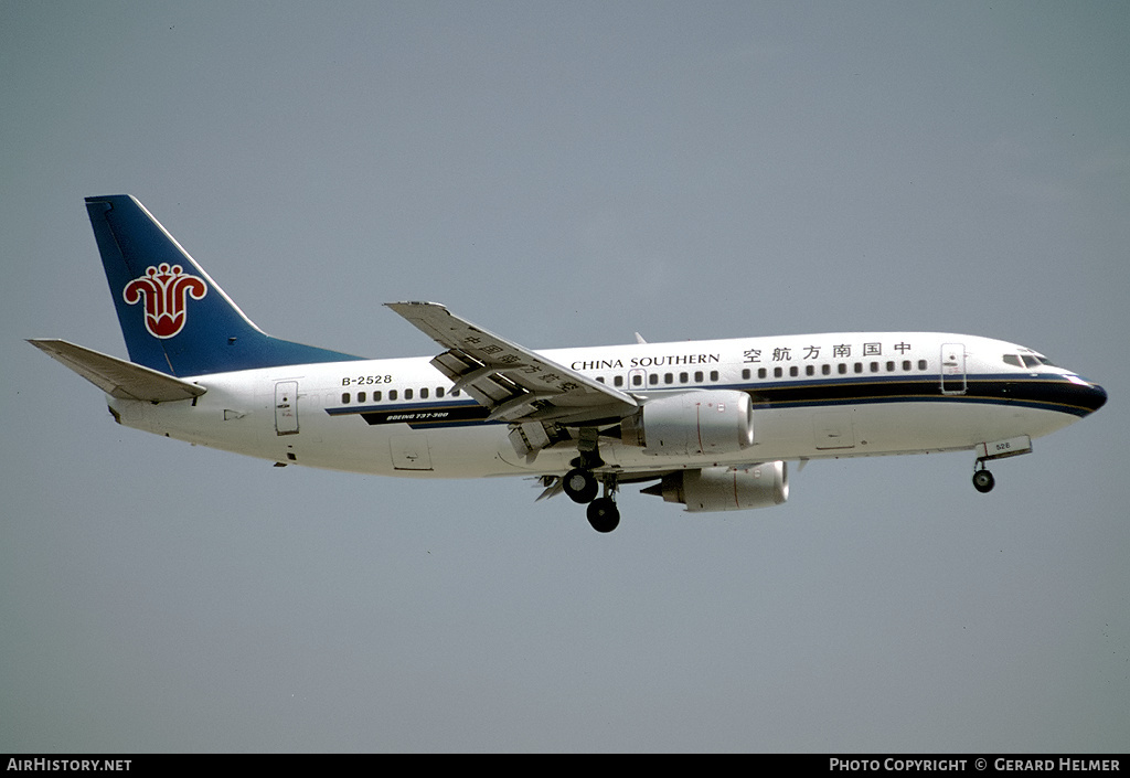 Aircraft Photo of B-2528 | Boeing 737-3Y0 | China Southern Airlines | AirHistory.net #319637