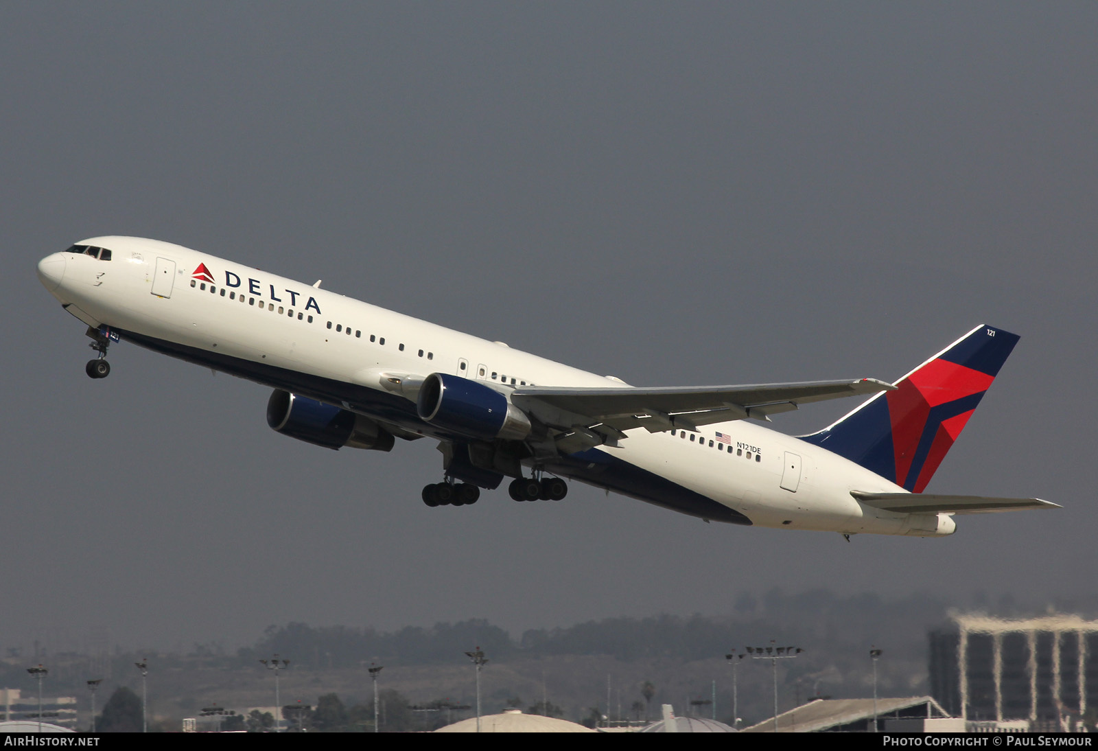 Aircraft Photo of N121DE | Boeing 767-332 | Delta Air Lines | AirHistory.net #319776