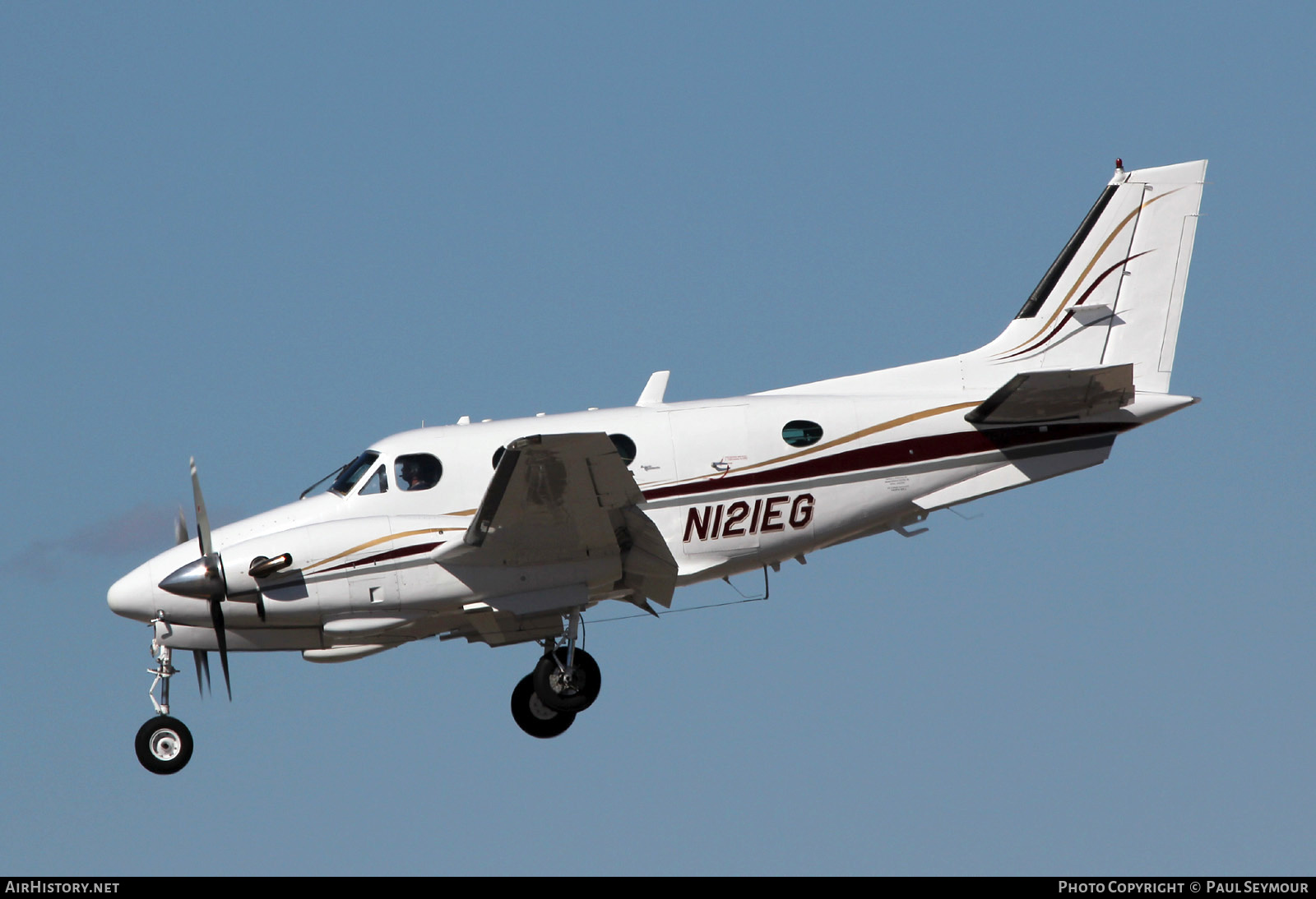 Aircraft Photo of N121EG | Beech E90 King Air | AirHistory.net #319790