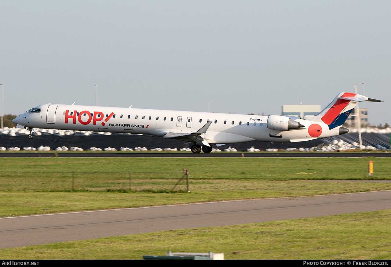 Aircraft Photo of F-HMLL | Bombardier CRJ-1000EL NG (CL-600-2E25) | Hop! | AirHistory.net #319811