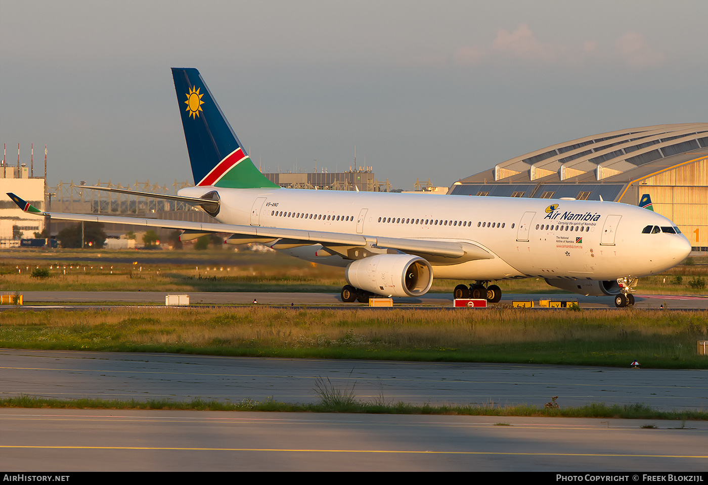 Aircraft Photo of V5-ANO | Airbus A330-243 | Air Namibia | AirHistory.net #319960