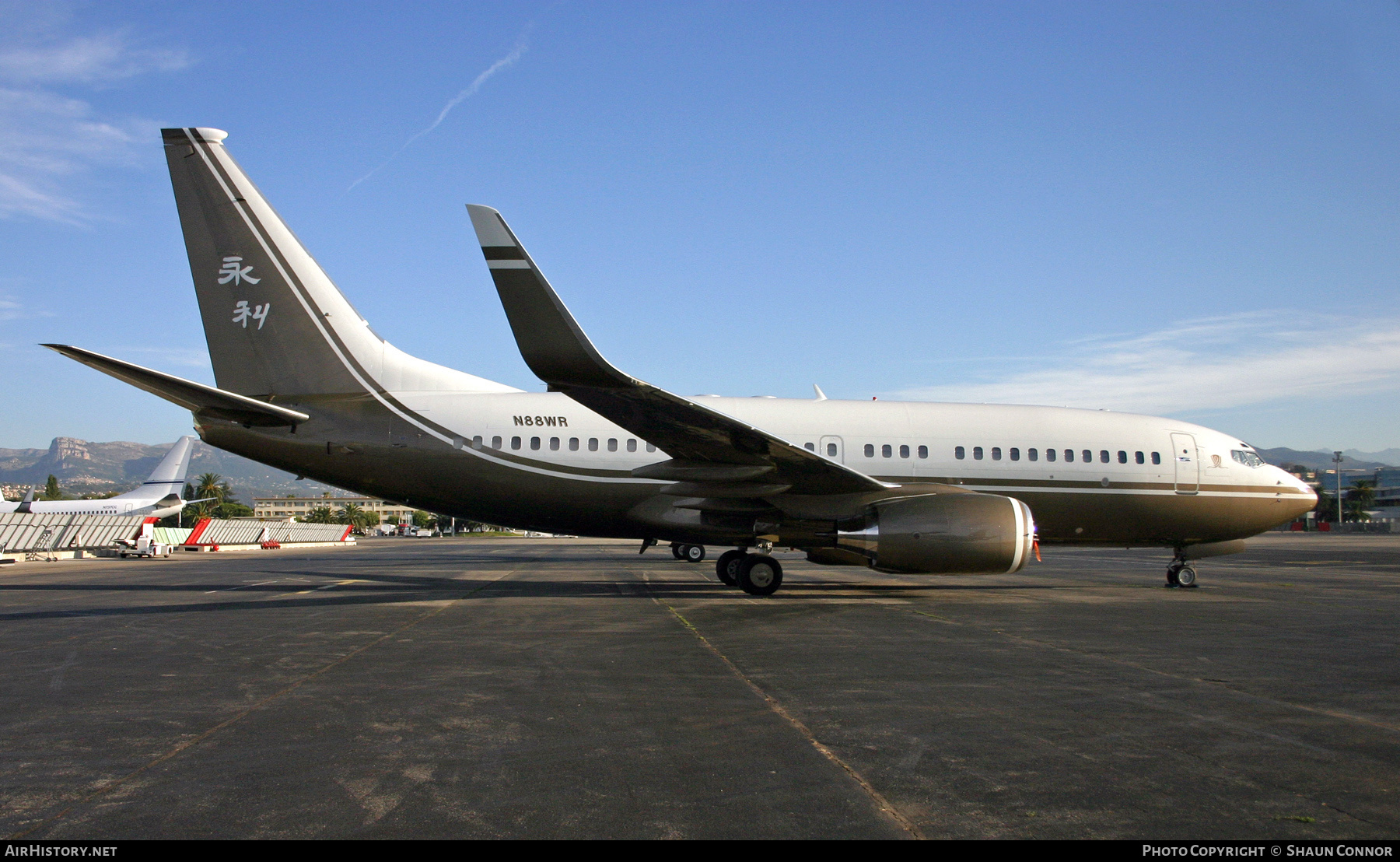 Aircraft Photo of N88WR | Boeing 737-79U BBJ | AirHistory.net #319991