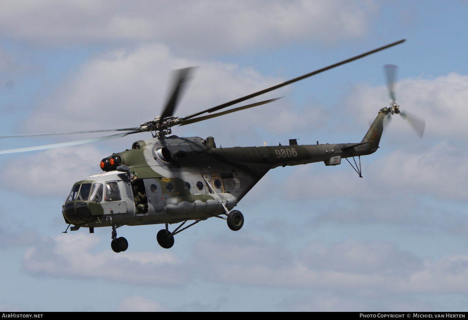 Aircraft Photo of 9806 | Mil Mi-171Sh | Czechia - Air Force | AirHistory.net #320055