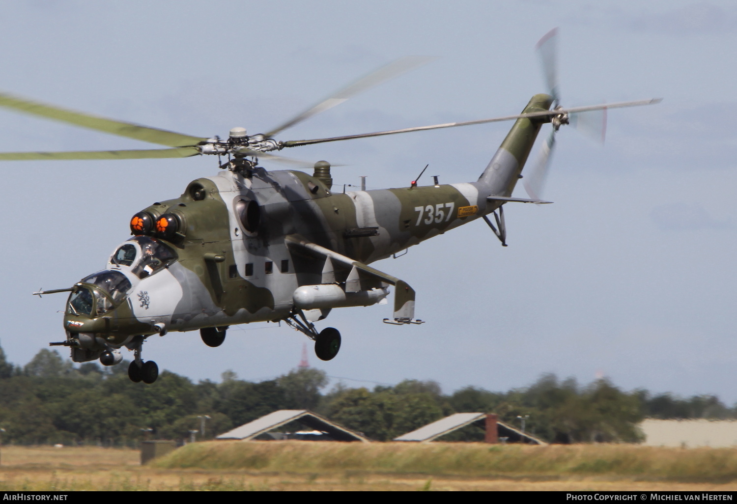 Aircraft Photo of 7357 | Mil Mi-24V | Czechia - Air Force | AirHistory.net #320071