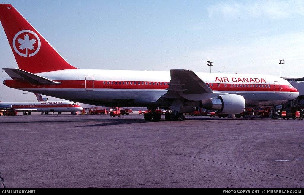 Aircraft Photo of C-GAUB | Boeing 767-233 | Air Canada | AirHistory.net #320155