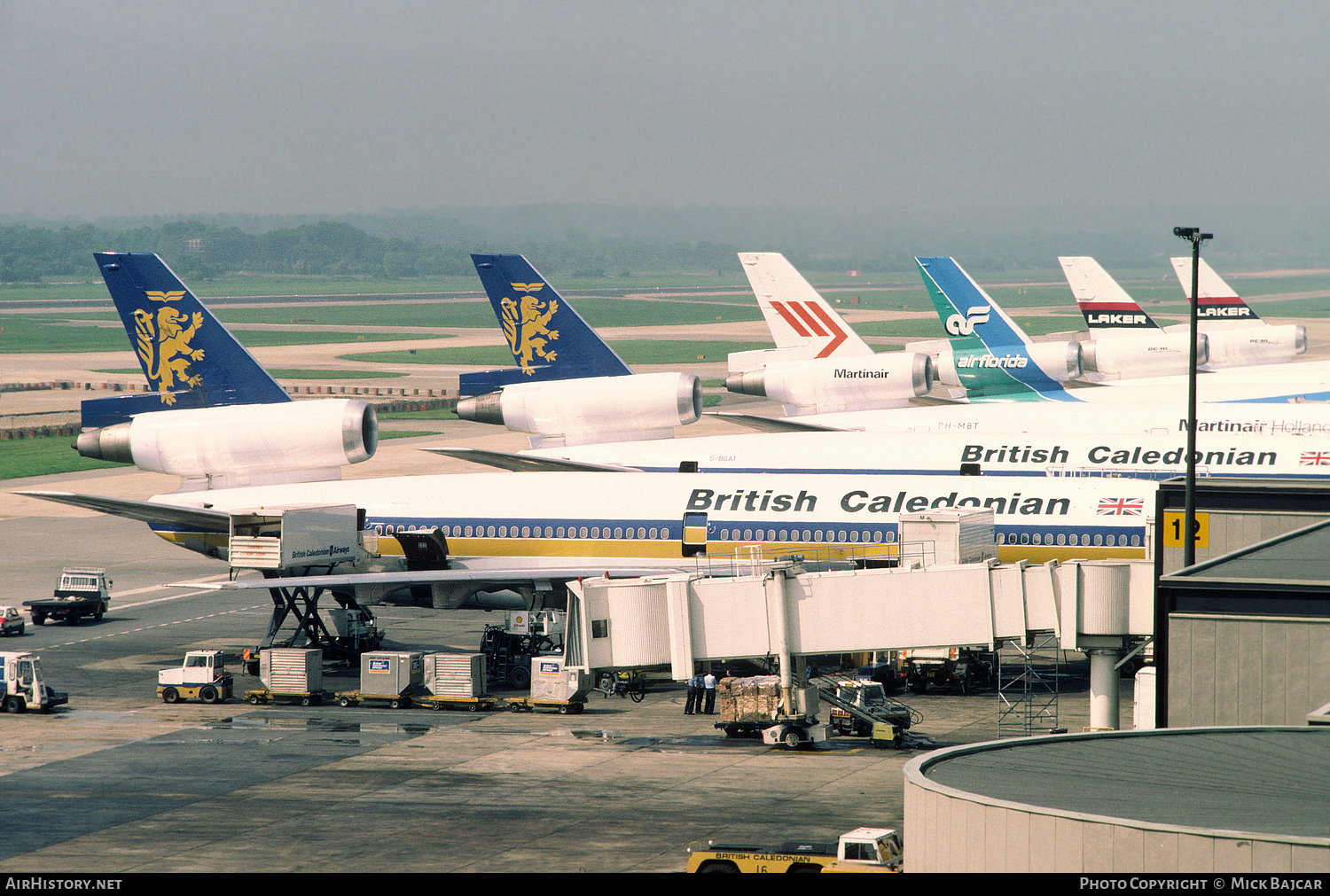 Airport photo of London - Gatwick (EGKK / LGW) in England, United Kingdom | AirHistory.net #320196