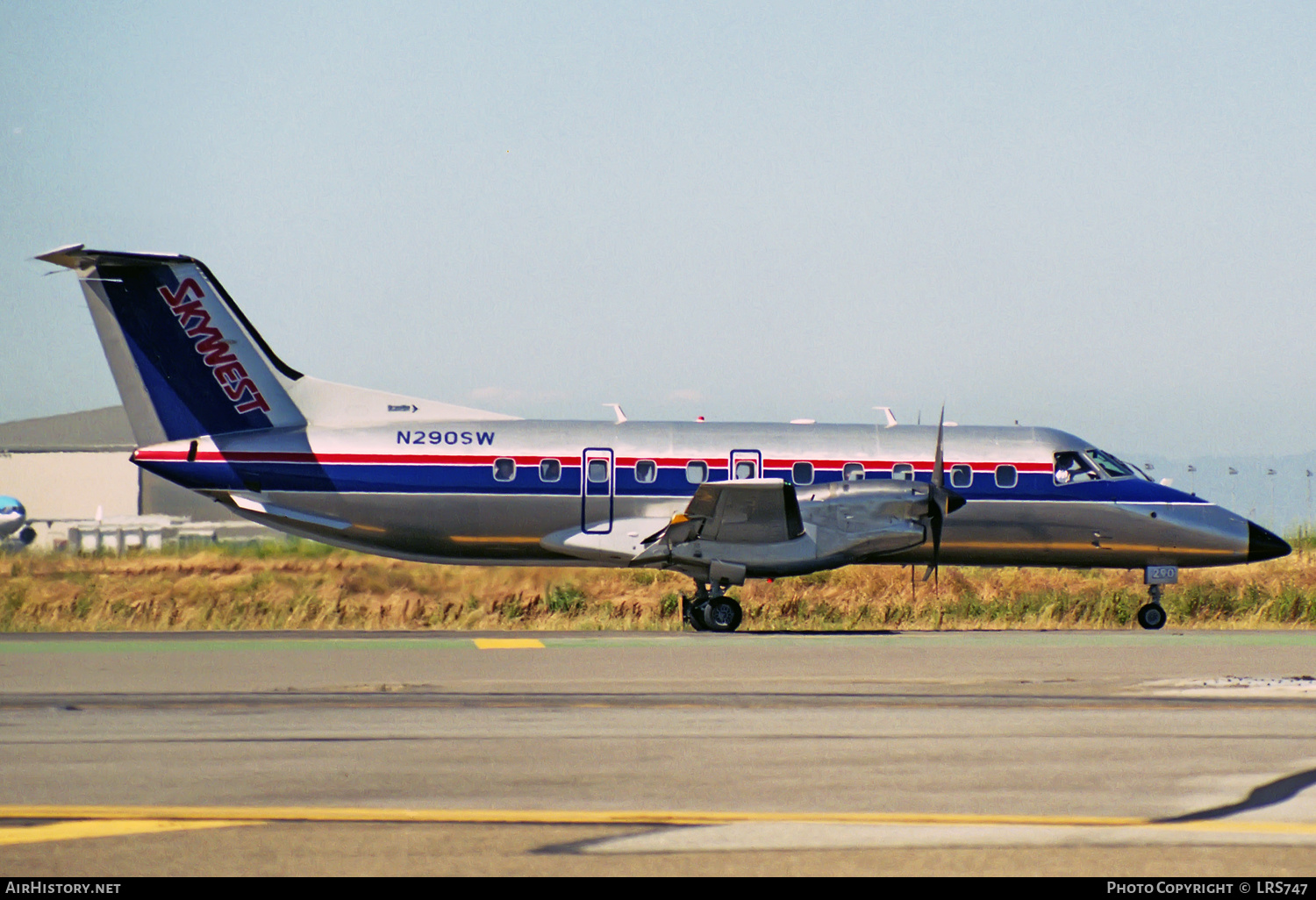 Aircraft Photo of N290SW | Embraer EMB-120ER Brasilia | SkyWest Airlines | AirHistory.net #320216