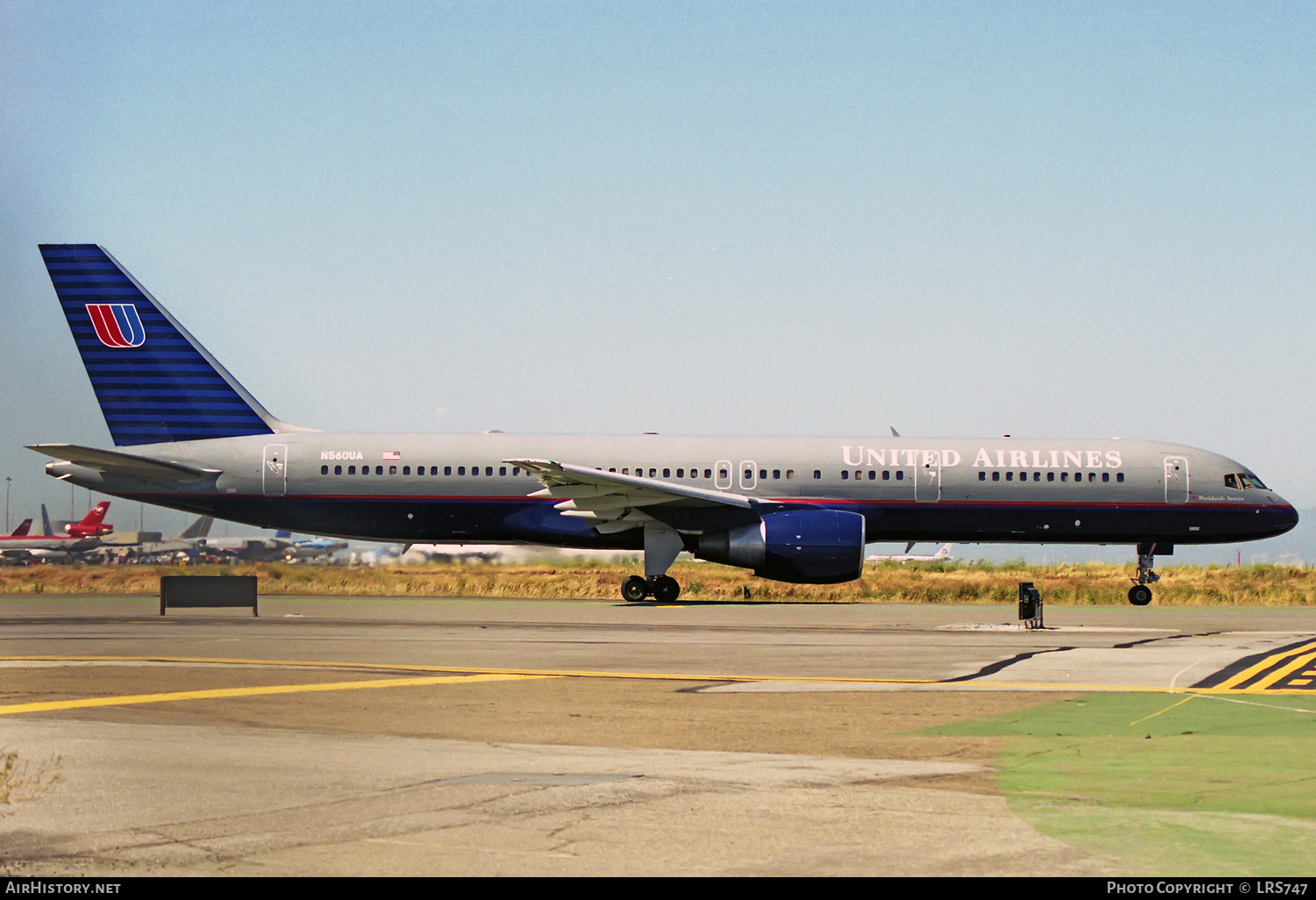 Aircraft Photo of N560UA | Boeing 757-222 | United Airlines | AirHistory.net #320229