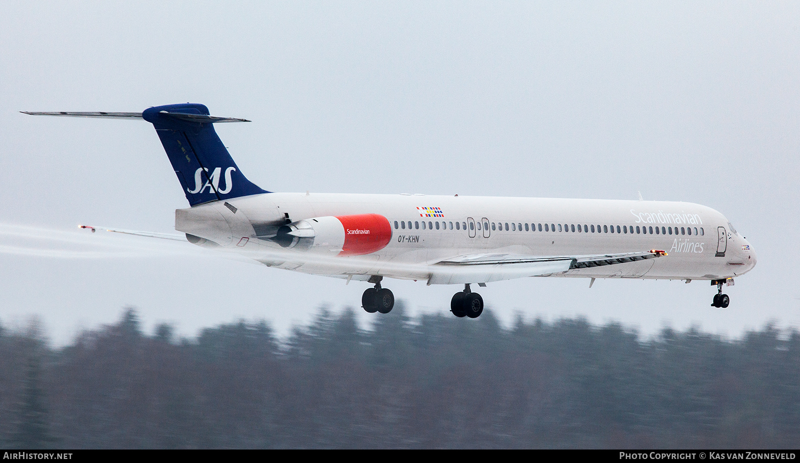 Aircraft Photo of OY-KHN | McDonnell Douglas MD-82 (DC-9-82) | Scandinavian Airlines - SAS | AirHistory.net #320280