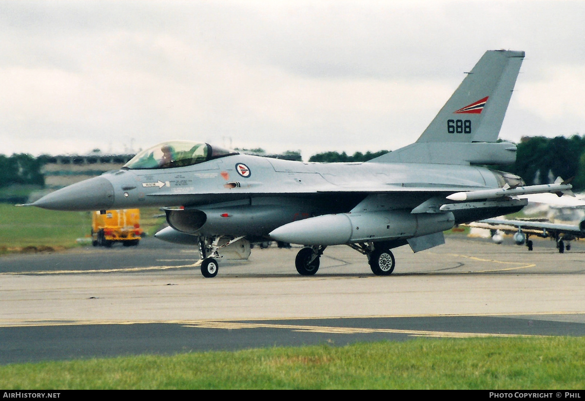 Aircraft Photo of 688 | General Dynamics F-16AM Fighting Falcon | Norway - Air Force | AirHistory.net #320440