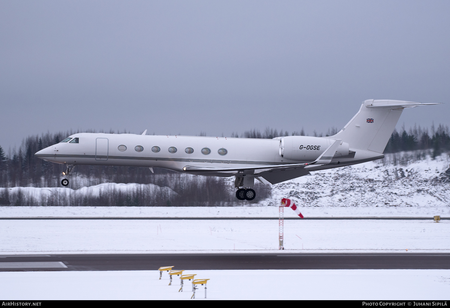 Aircraft Photo of G-OGSE | Gulfstream Aerospace G-V-SP Gulfstream G550 | AirHistory.net #320679
