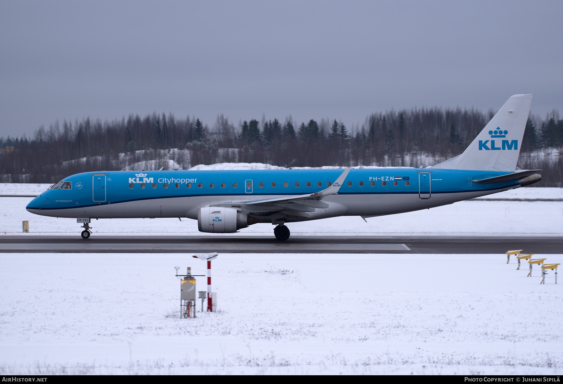 Aircraft Photo of PH-EZN | Embraer 190STD (ERJ-190-100STD) | KLM Cityhopper | AirHistory.net #320717