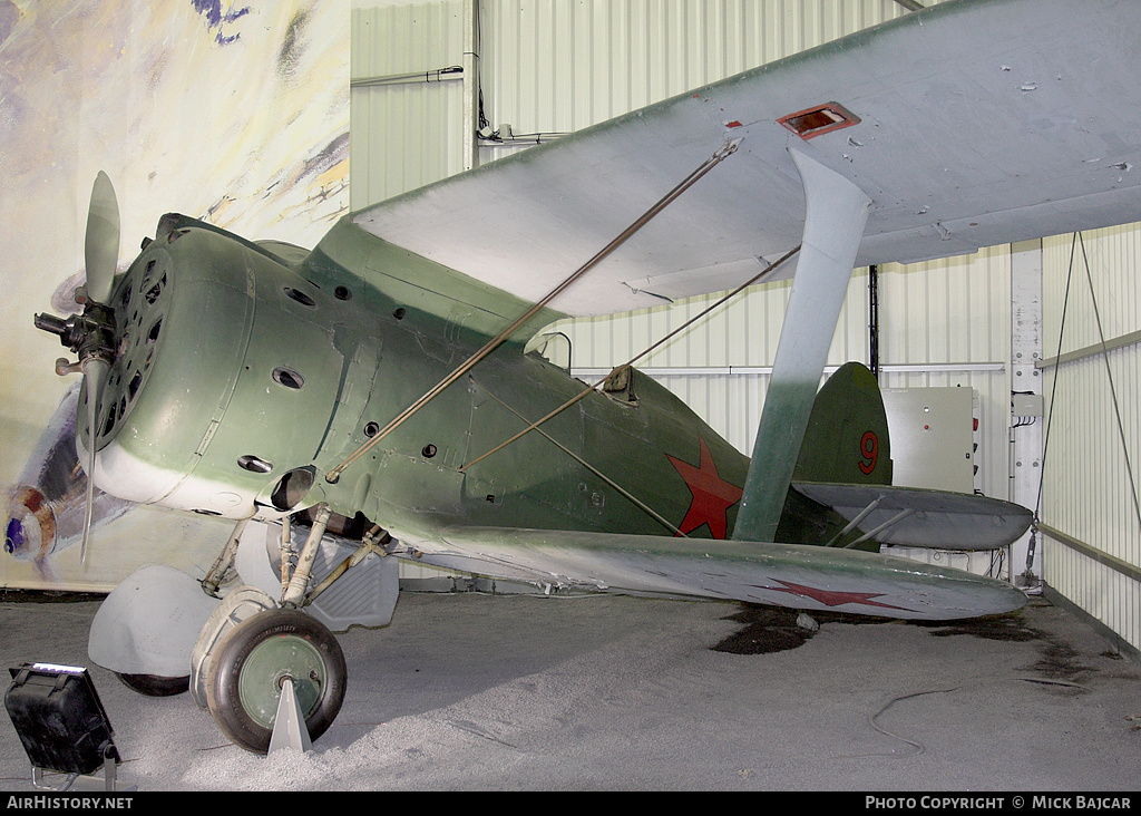 Aircraft Photo of 9 red | Polikarpov I-153 | Soviet Union - Air Force | AirHistory.net #320842