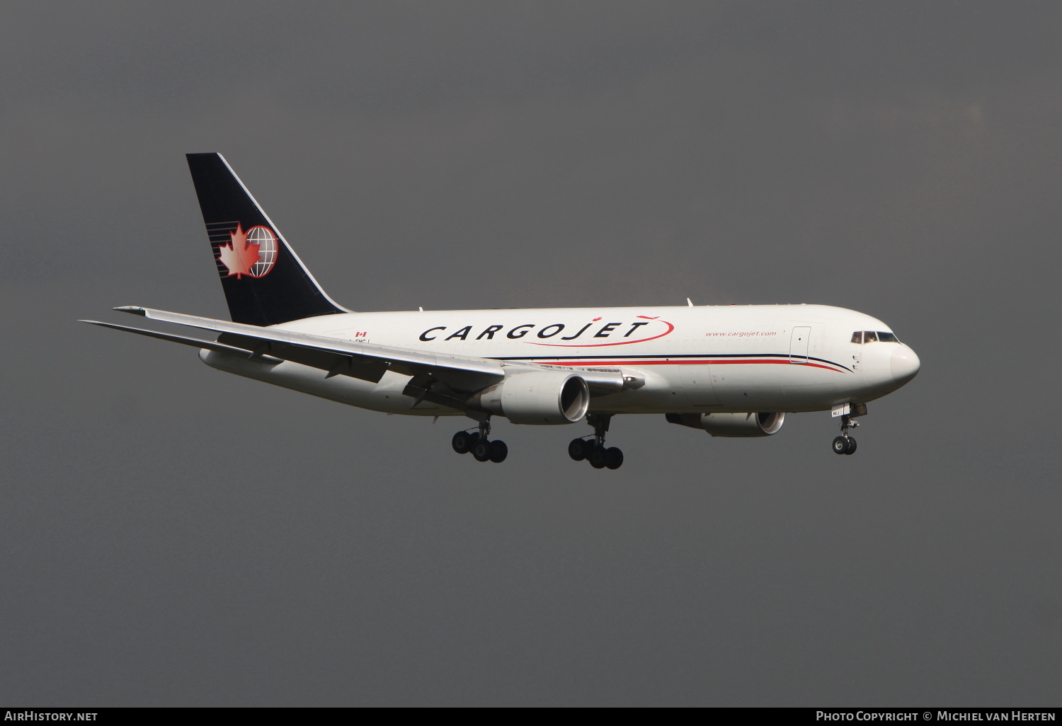 Aircraft Photo of C-FMCJ | Boeing 767-223(BDSF) | Cargojet | AirHistory.net #320898