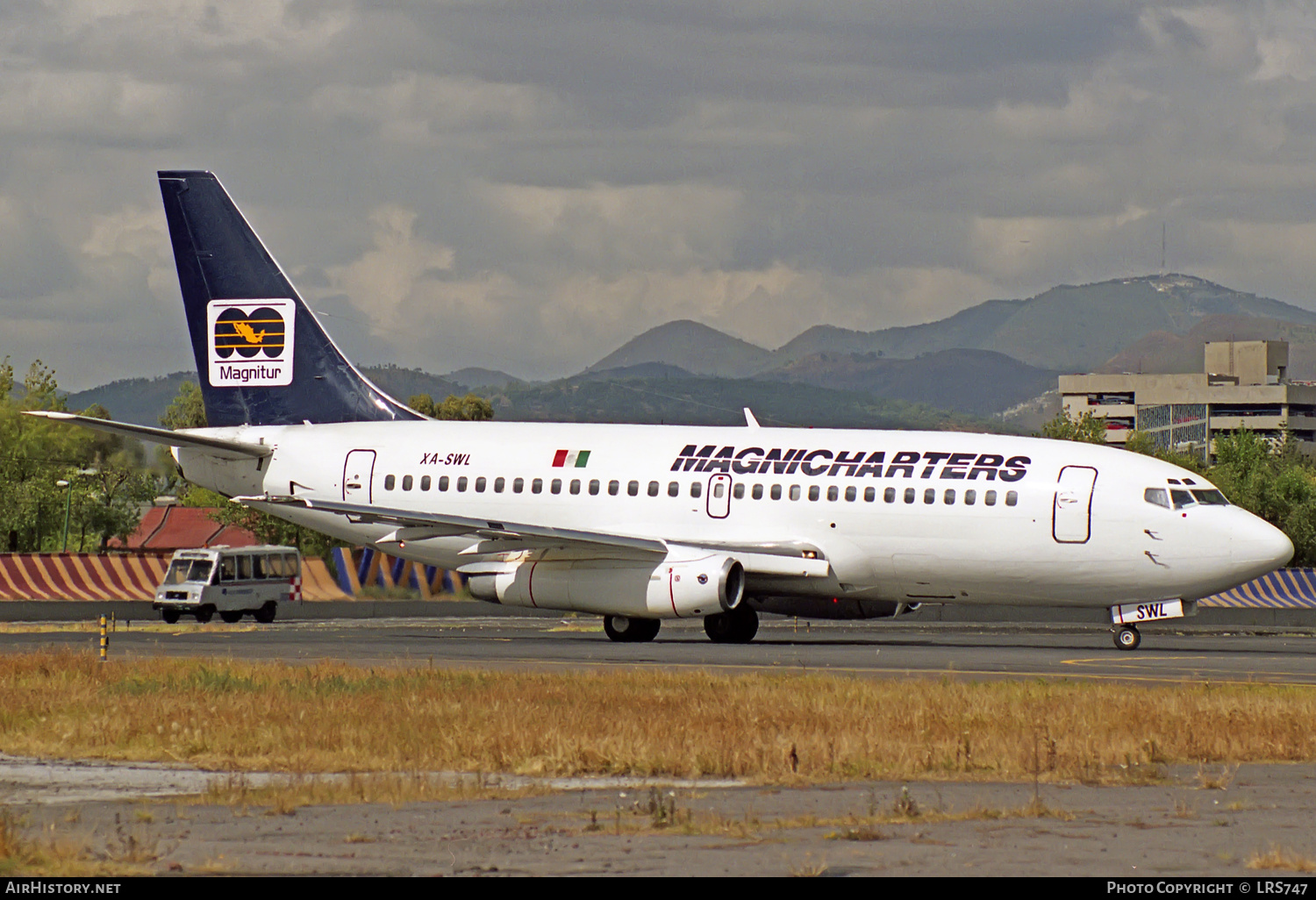 Aircraft Photo of XA-SWL | Boeing 737-205/Adv | Magnicharters | AirHistory.net #321006