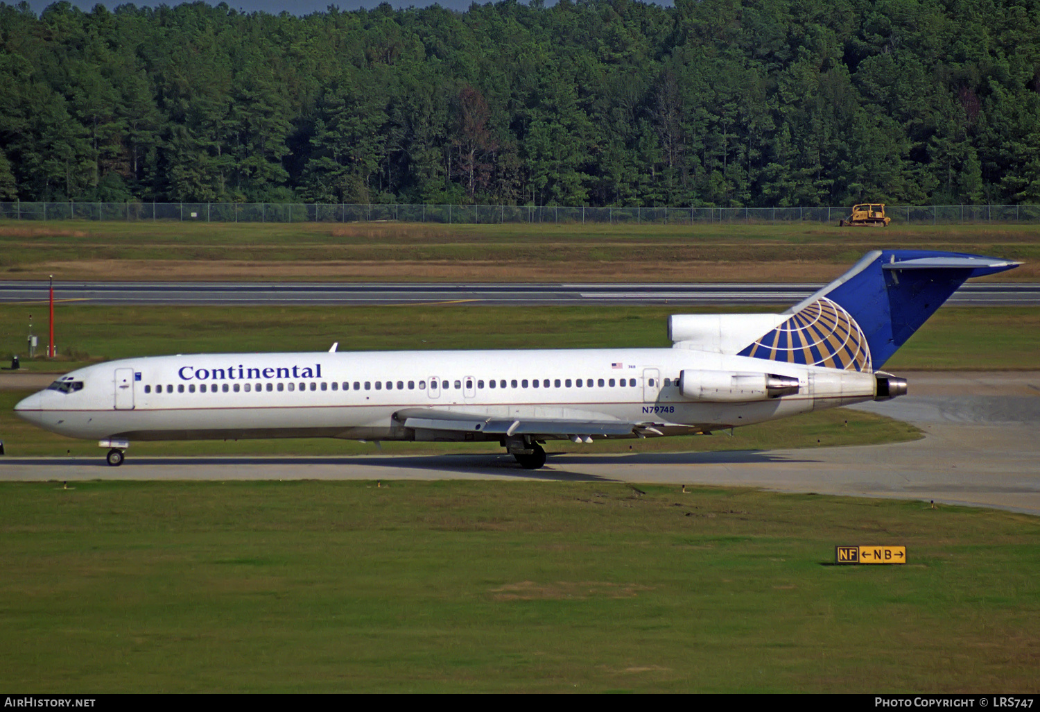 Aircraft Photo of N79748 | Boeing 727-224/Adv | Continental Airlines | AirHistory.net #321015