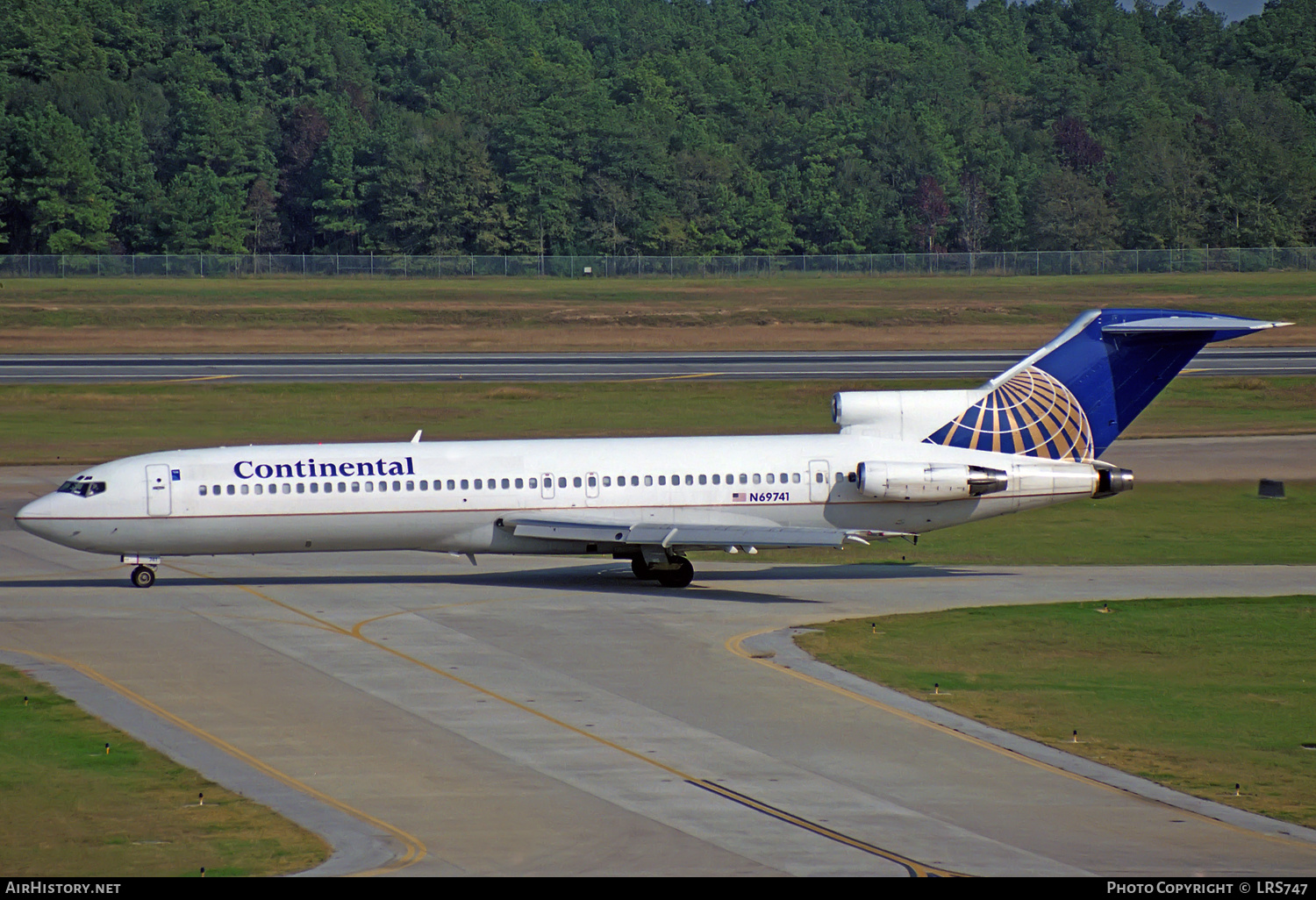 Aircraft Photo of N69741 | Boeing 727-224/Adv | Continental Airlines | AirHistory.net #321023